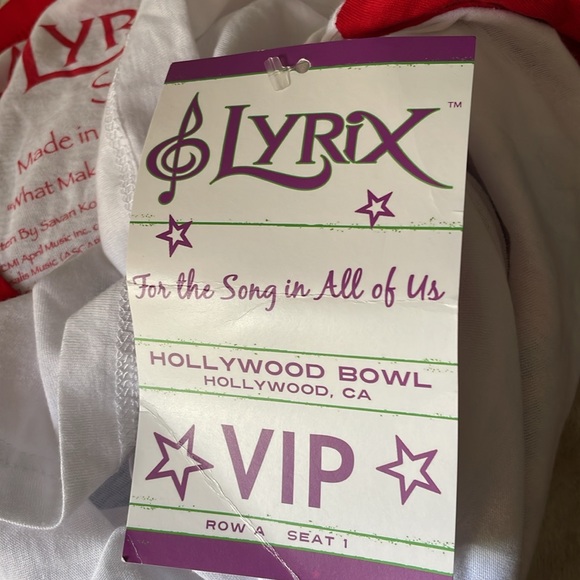 Lyrix One Direction Shirt “What Makes You Beautiful “ S - Picture 7 of 7